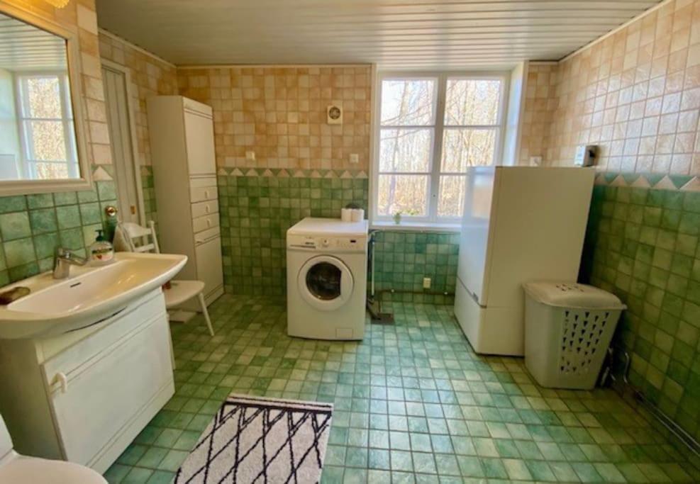 Spacious House Near Water And Nature Odensbacken エクステリア 写真
