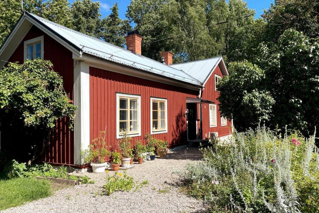 Spacious House Near Water And Nature Odensbacken エクステリア 写真